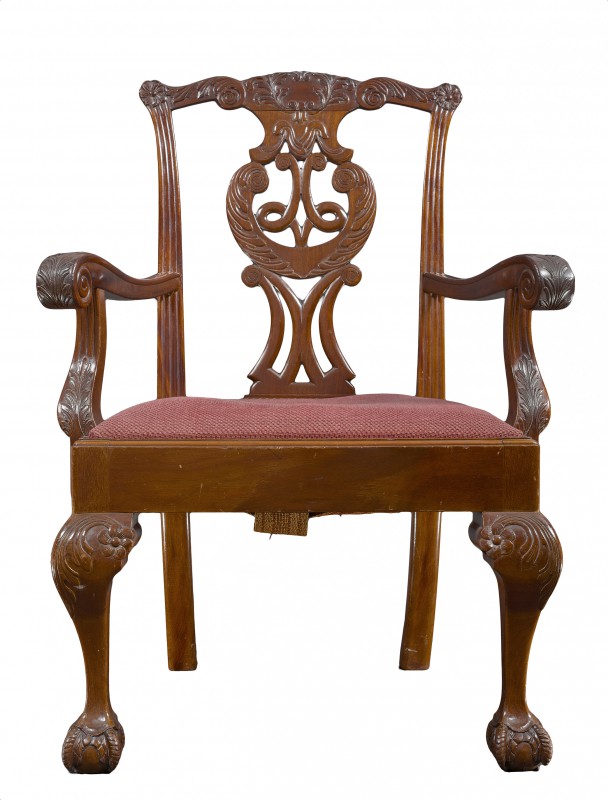 Fotel w stylu chippendale
