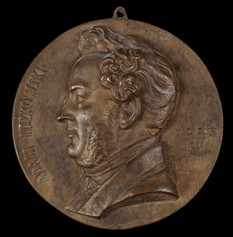 Medalion z portretem Adama Idzikowskiego