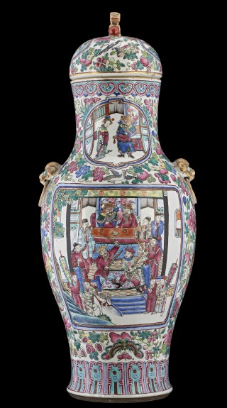 Vase with lid with figure of a Foo dog (imperial guardian lions) - 2