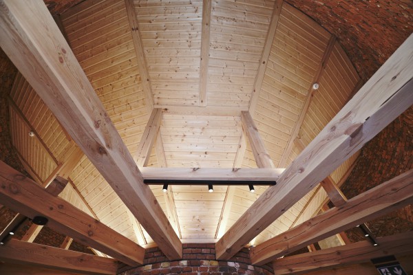 Drewniany strop Wodozbioru.